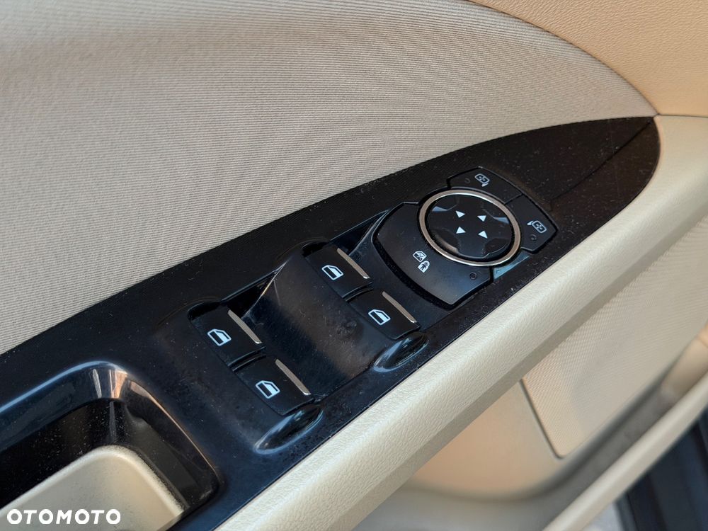 Ford Mondeo - 9
