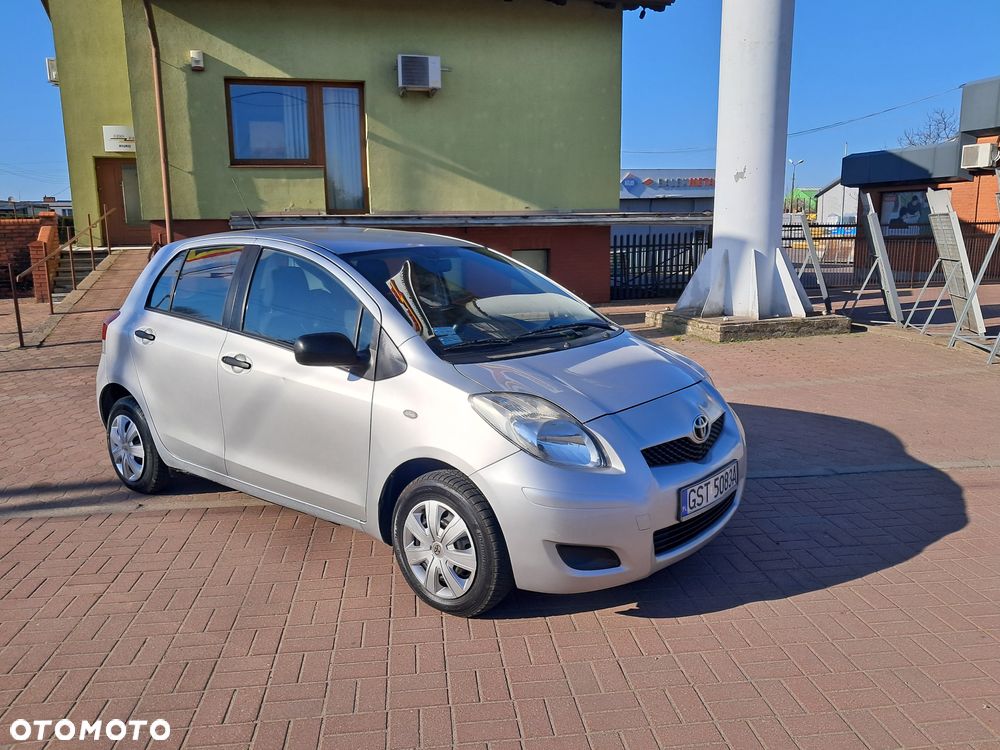 Toyota Yaris 1.0 Premium - 17