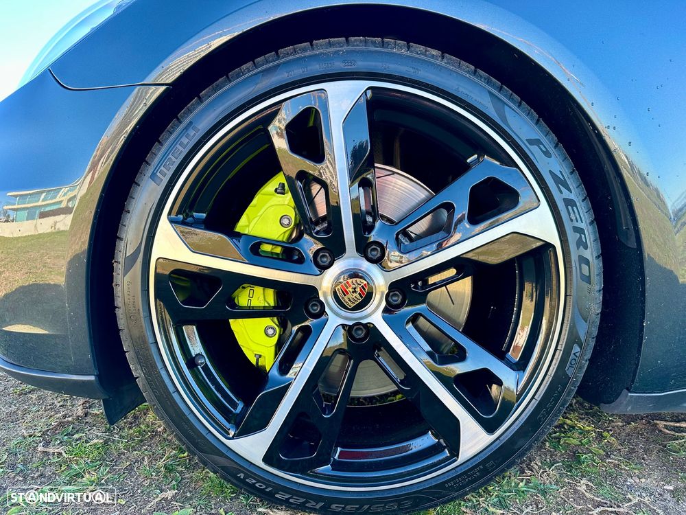 Porsche Panamera Sport Turismo 4 E-Hybrid - 3