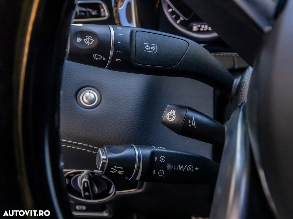 Mercedes-Benz S 500 4MATIC Coupe Aut - 25