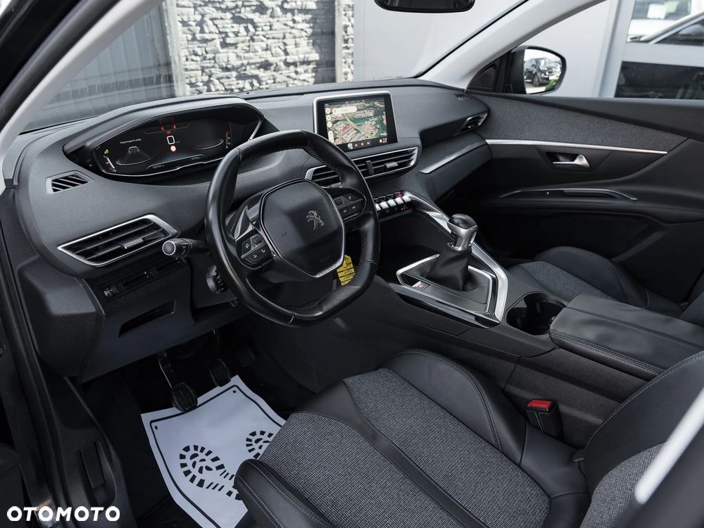 Peugeot 5008 1.5 BlueHDi Allure Pack S&S - 18