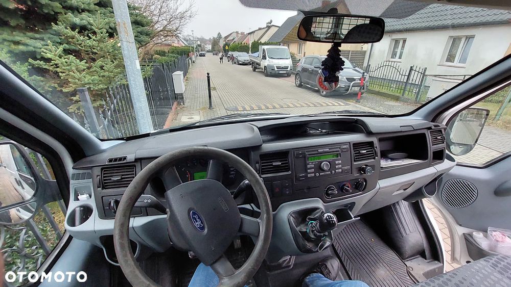 Ford Transit - 10