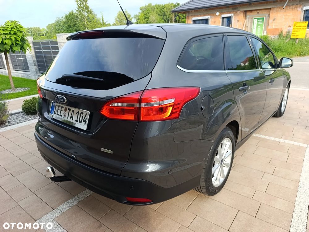 Ford Focus 1.0 EcoBoost Titanium - 27