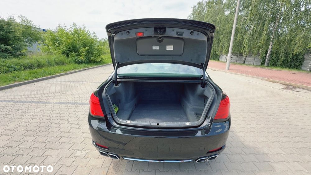 BMW Seria 7 760i L - 16