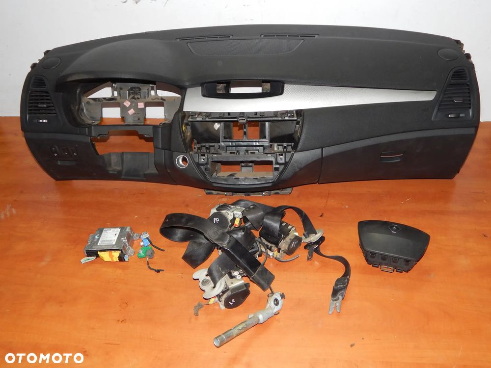 Deska rozdzielcza pasy poduszka sensor Renault Laguna III 07-15 Łuków części - 1