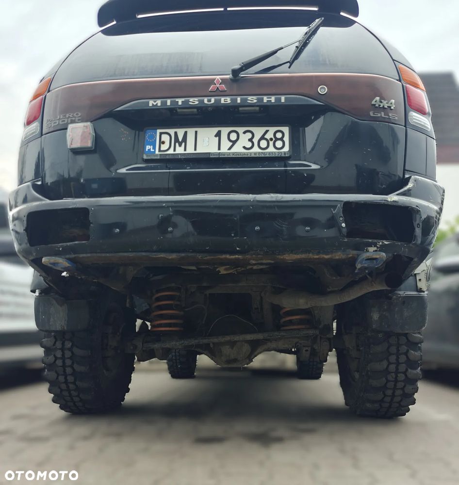Mitsubishi Pajero Sport - 16