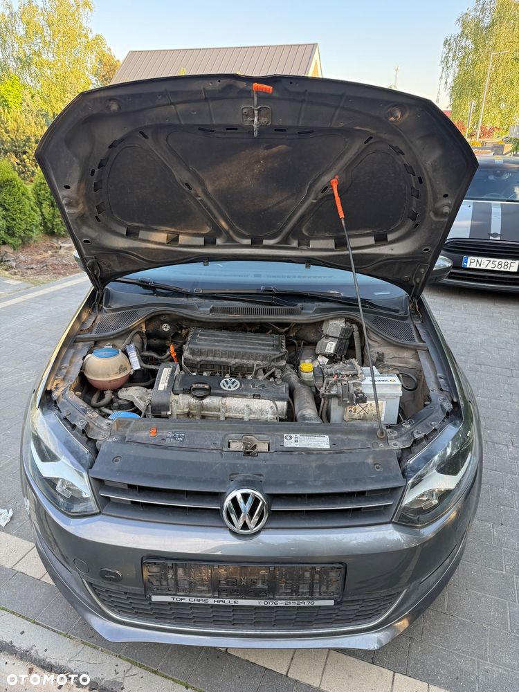 Volkswagen Polo 1.4 16V Highline - 8