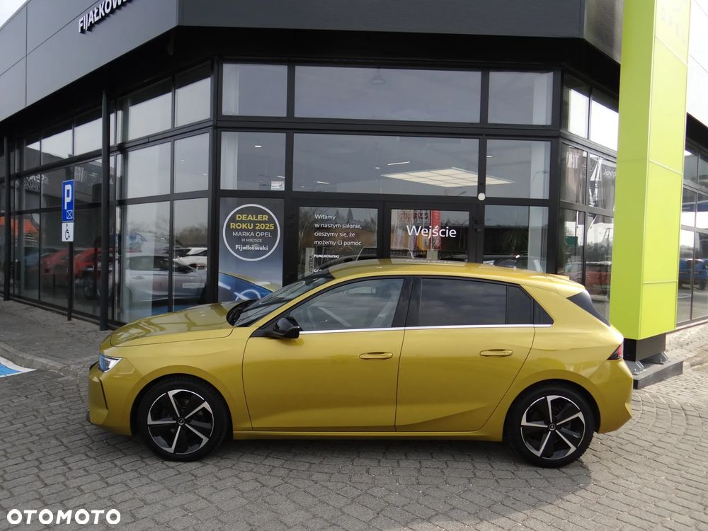 Opel Astra 1.2 T Elegance S&S - 2