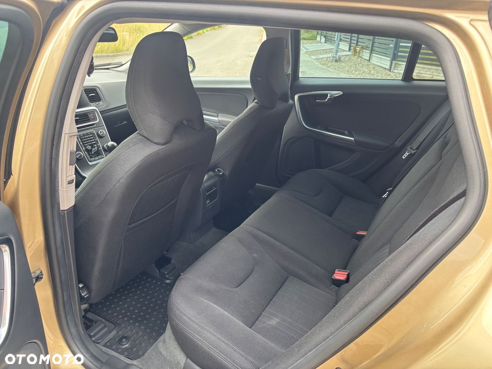 Volvo V60 DRIVe Kinetic - 11