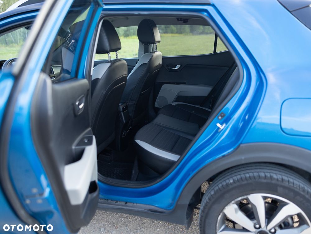 Kia Stonic 1.0 T-GDI MHEV L Business Line DCT - 7