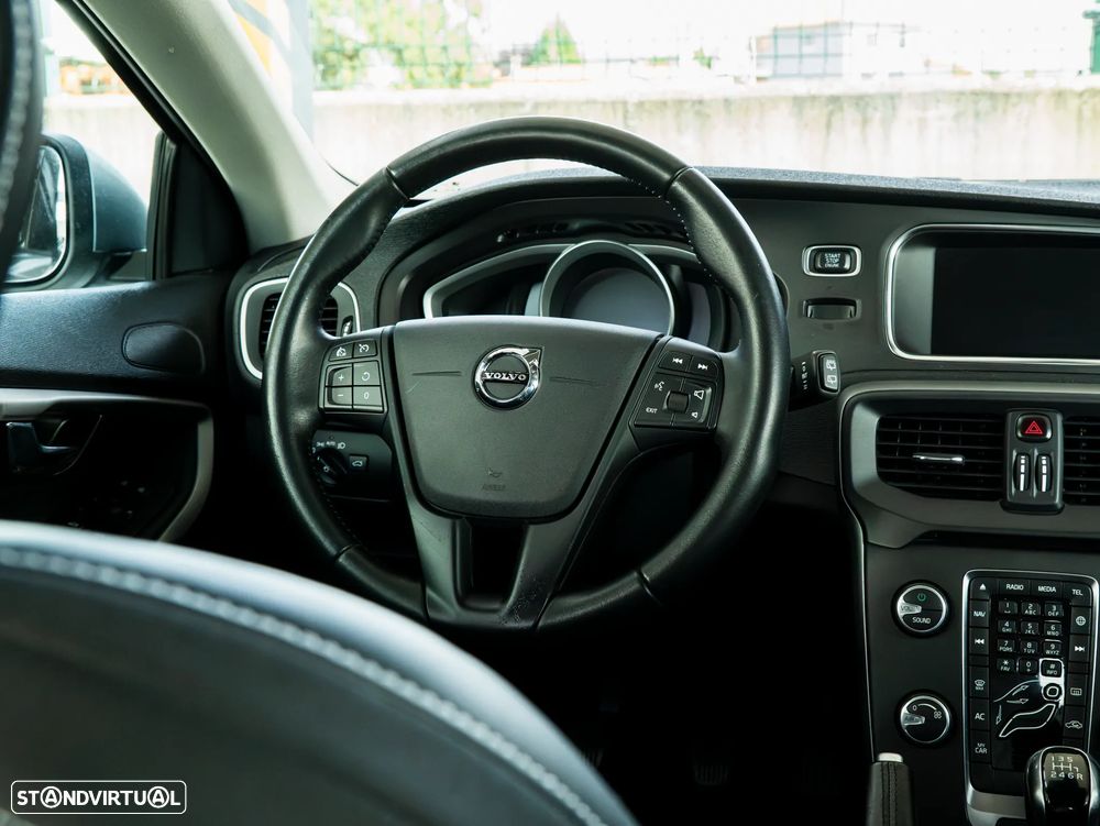 Volvo V40 2.0 D2 Momentum - 16