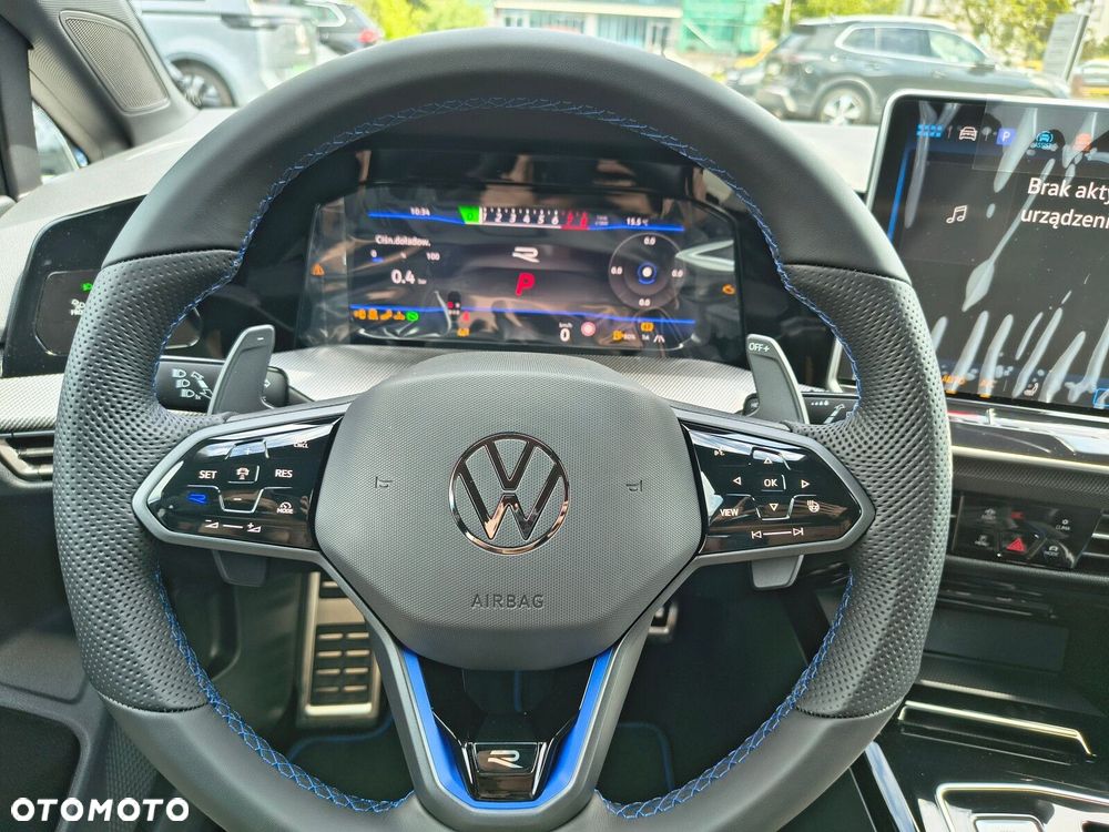Volkswagen Golf - 16