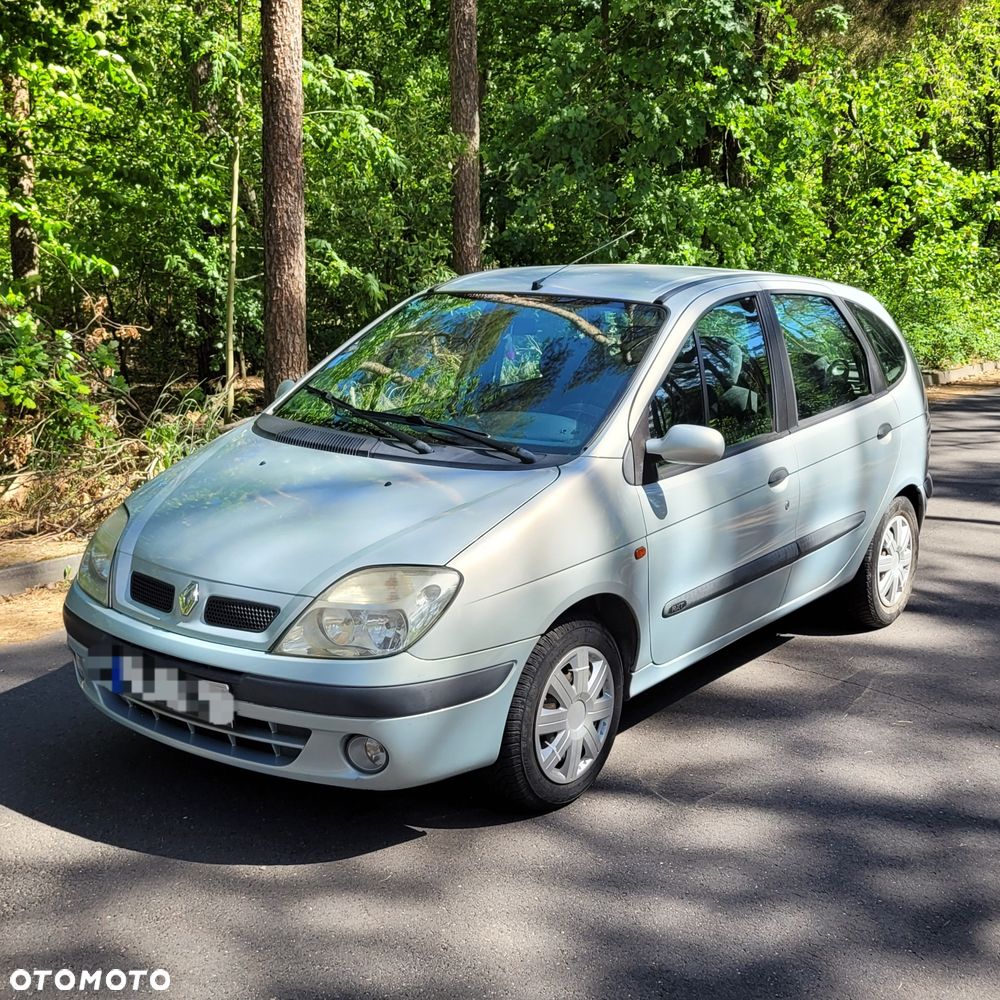 Renault Scenic - 1