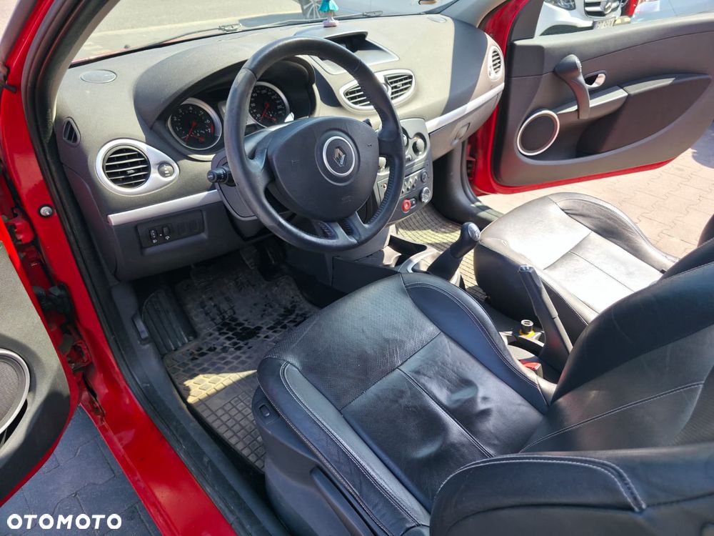Renault Clio 1.2 16V Wind - 11
