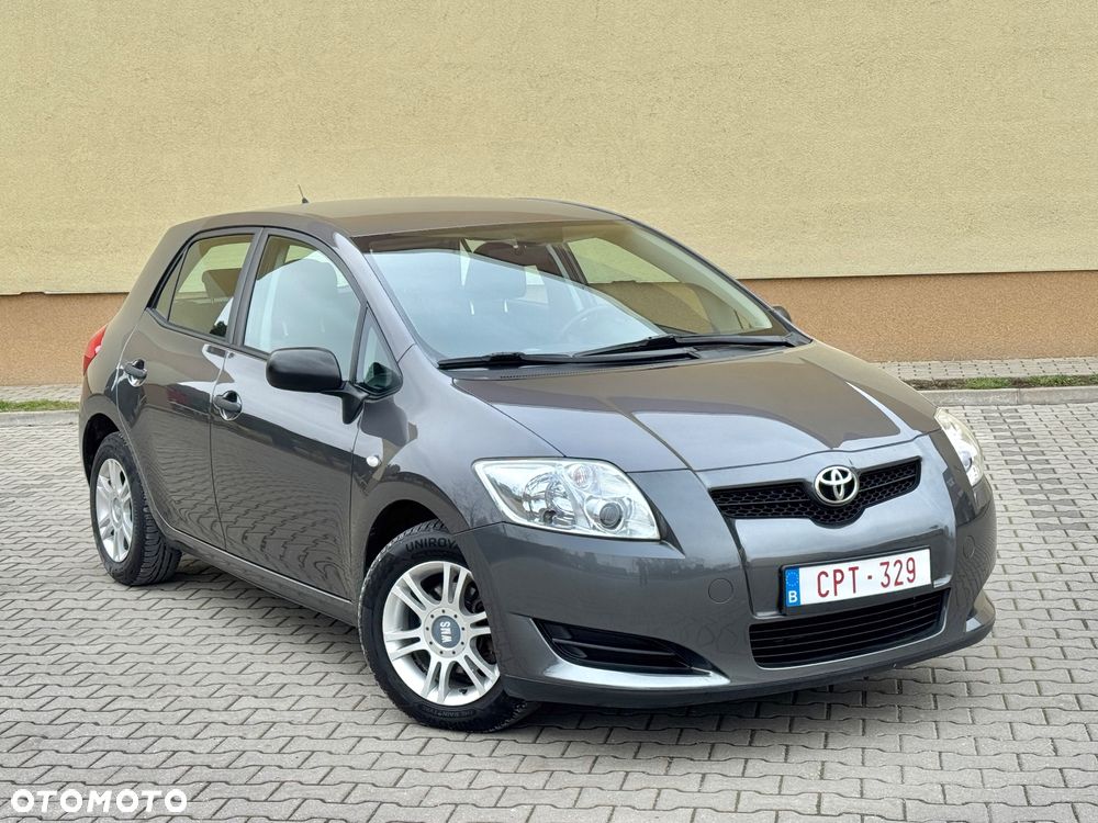 Toyota Auris 1.4 D-4D - 3