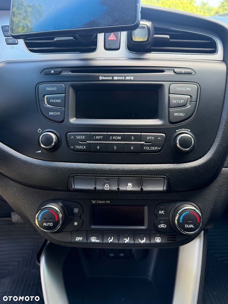 Kia Ceed - 9