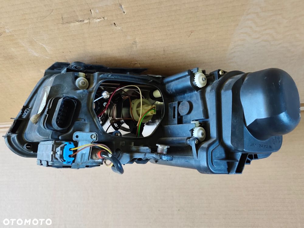 PASSAT B5 FL 00- LAMPA PRAWY PRZÓD XENON 3B7941016M - 15