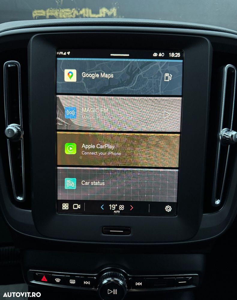 Volvo XC 40 B3 AT FWD MHEV Plus Dark - 13