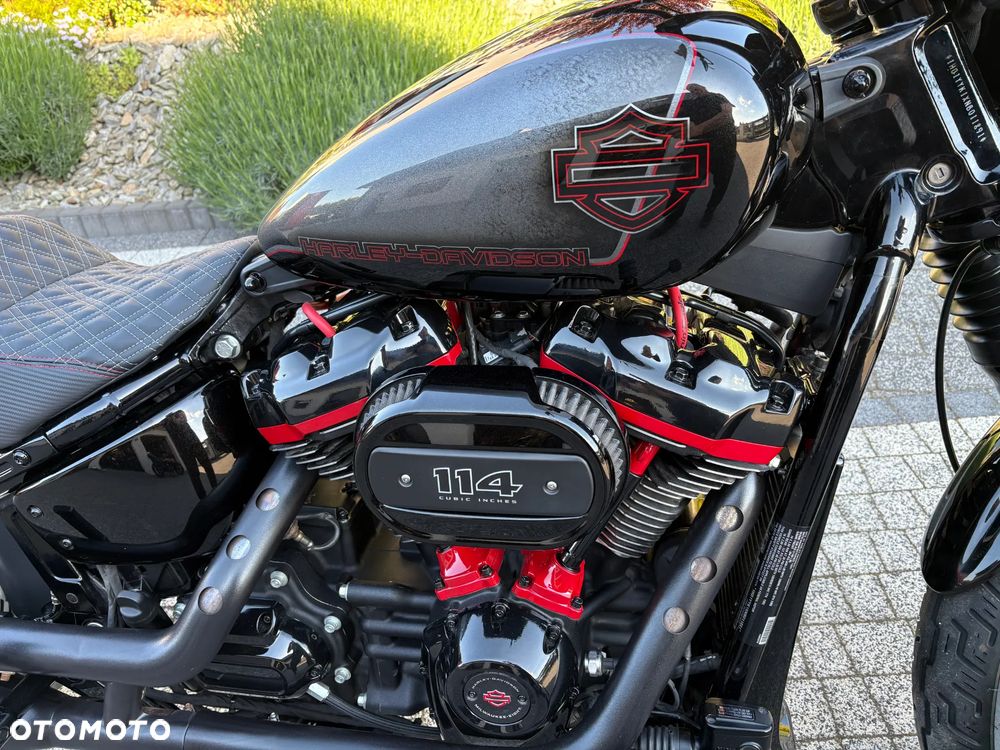 Harley-Davidson Softail Street Bob - 1