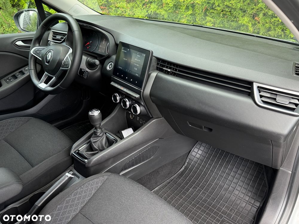 Renault Clio - 8