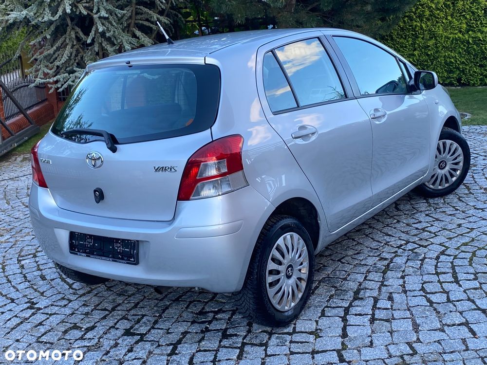 Toyota Yaris 1.33 Sol - 8