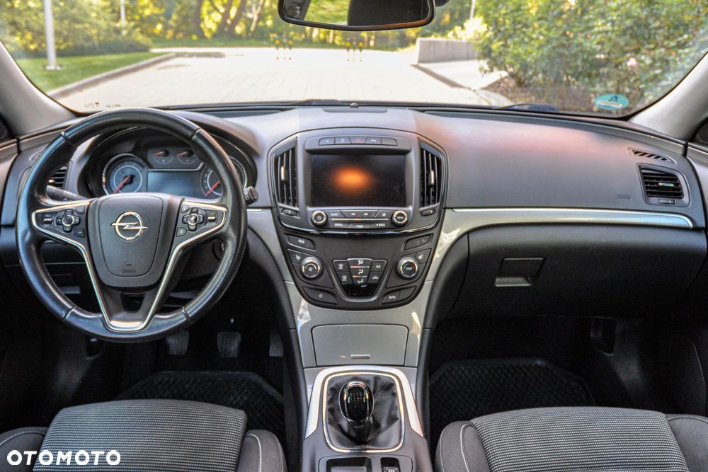 Opel Insignia - 10