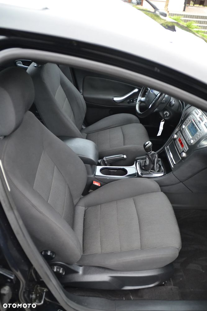 Ford Mondeo 2.0 Viva Titanium - 36