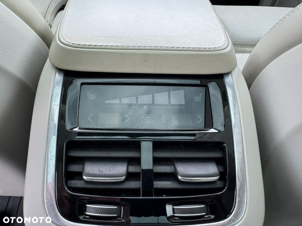 Volvo XC 90 T6 AWD Momentum 7os - 21