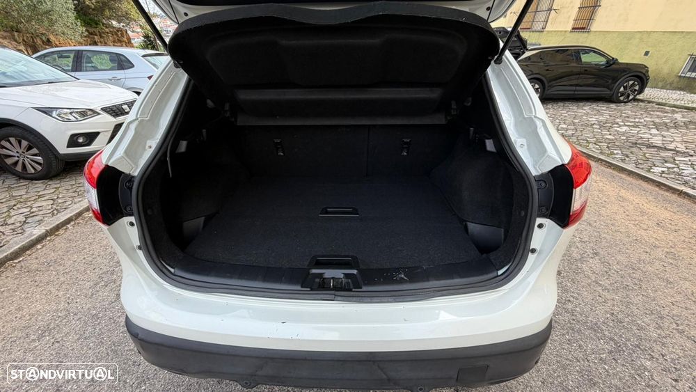 Nissan Qashqai 1.5 dCi N-Connecta - 2