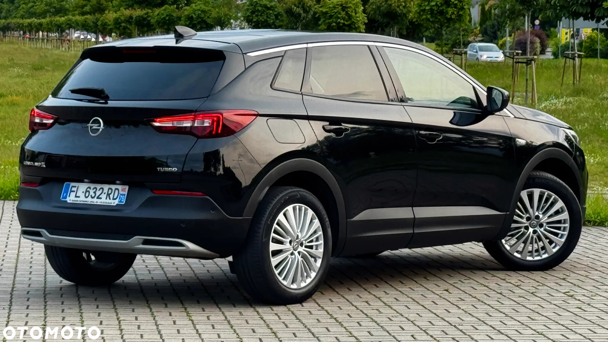 Opel Grandland X 1.2 Start/Stop Business Elegance - 4