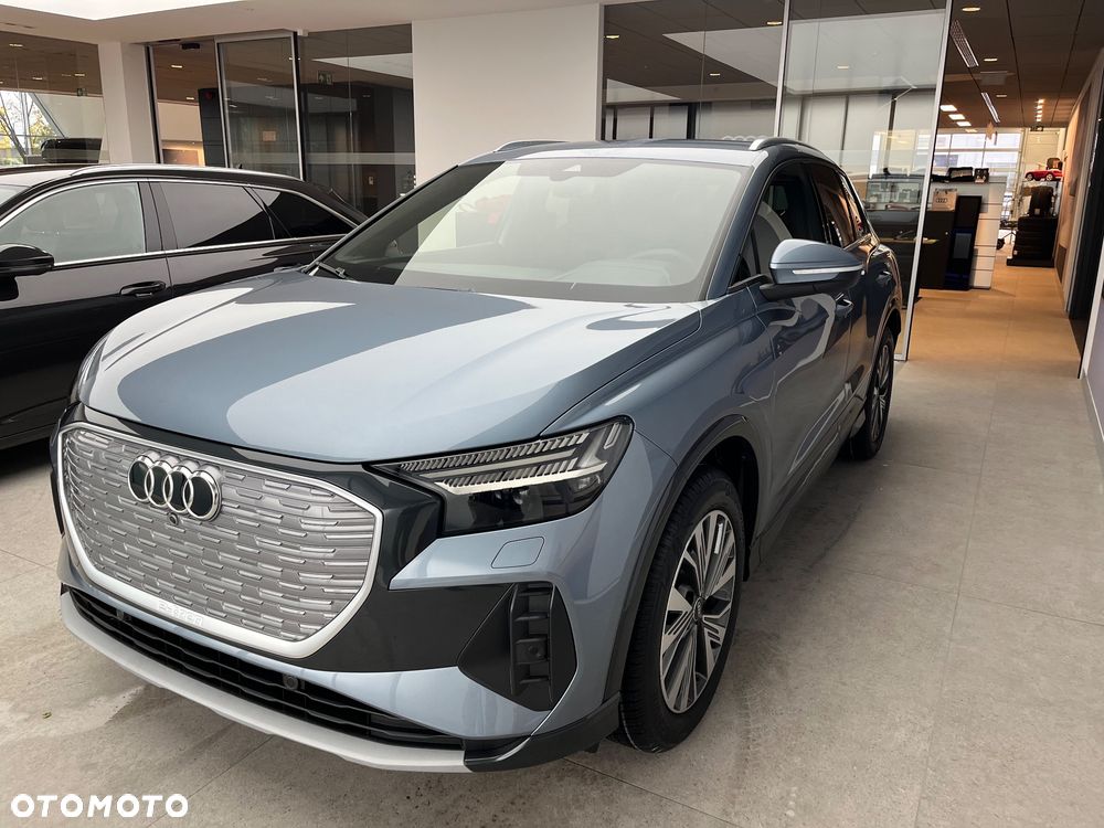 Audi Q4 e-tron 40 77kWh S Line - 1