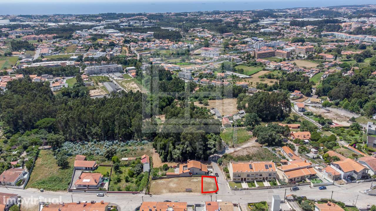 Terreno com 219 m2 e projeto em aprovação em Canelas, V.N. Gaia - Grande imagem: 4/19