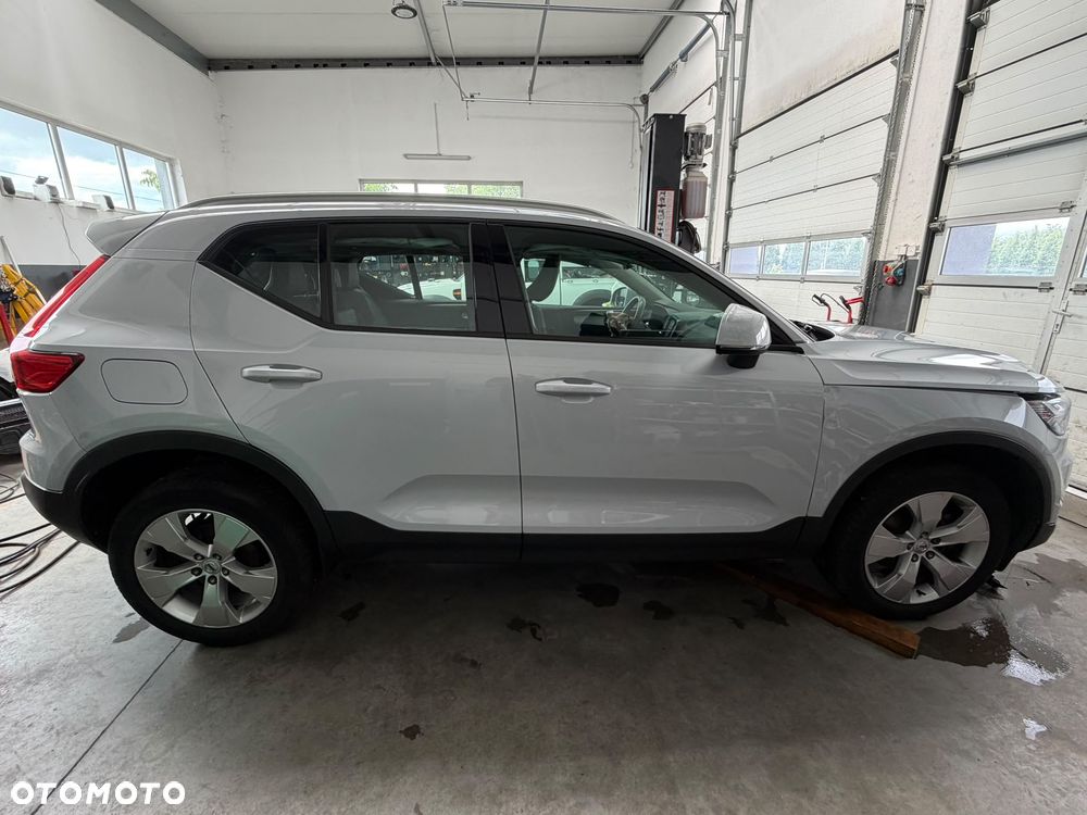 Volvo XC 40 D3 SCR AWD Momentum - 13
