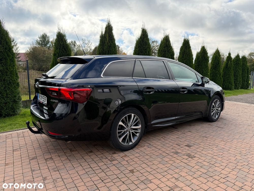 Toyota Avensis - 21