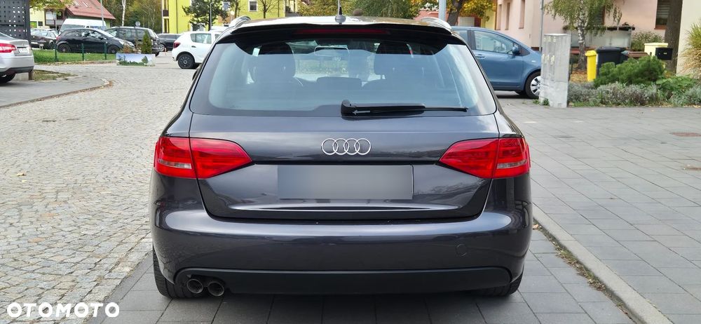 Audi A4 Avant - 28