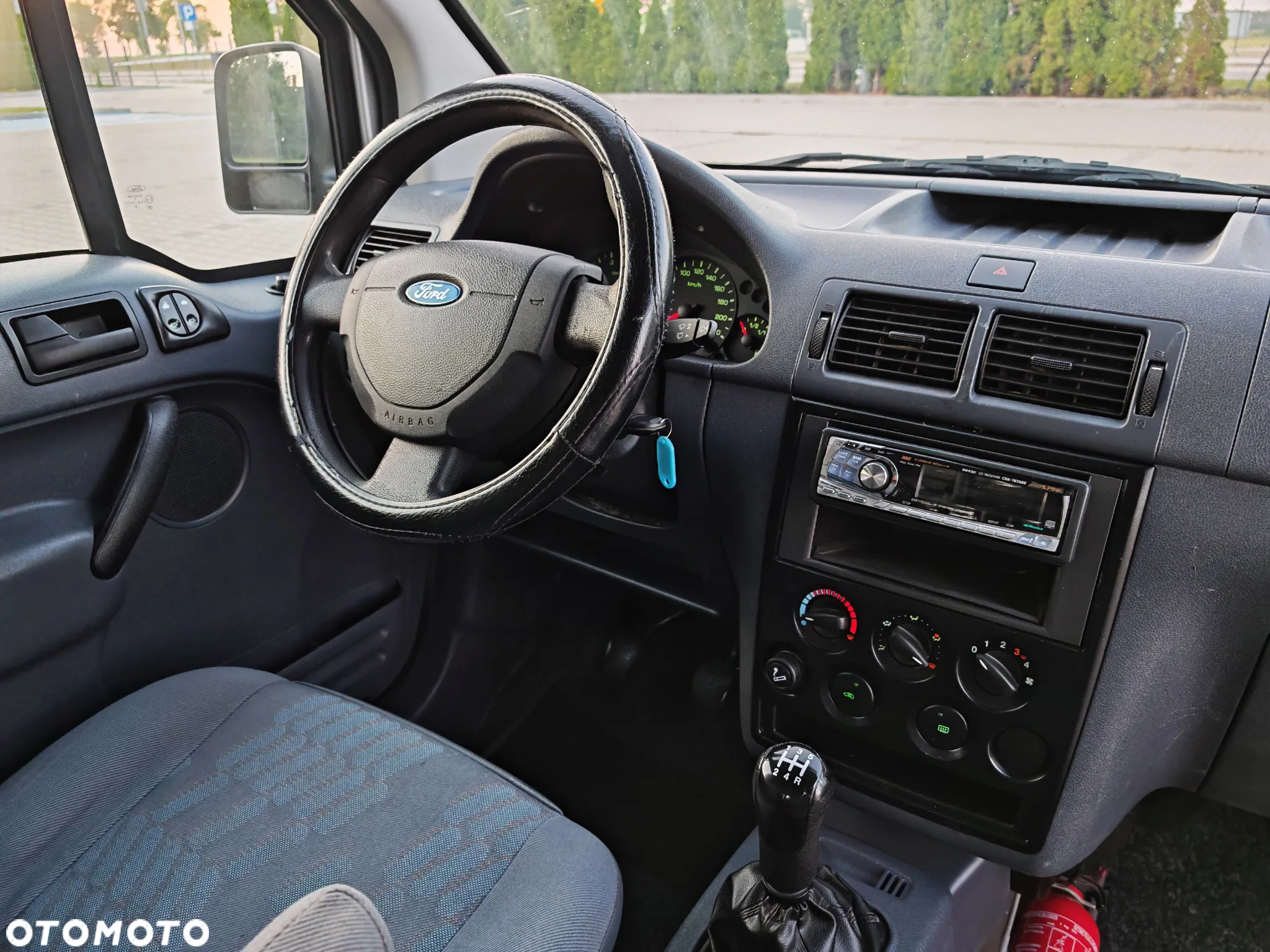 Ford Transit Connect 220 SWB Van - 18