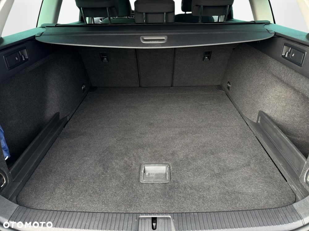 Volkswagen Passat Variant 1.5 TSI EVO Essence - 25