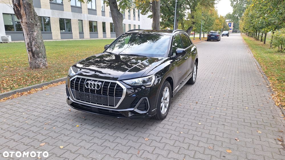 Audi Q3 45 TFSIe S tronic S line - 22