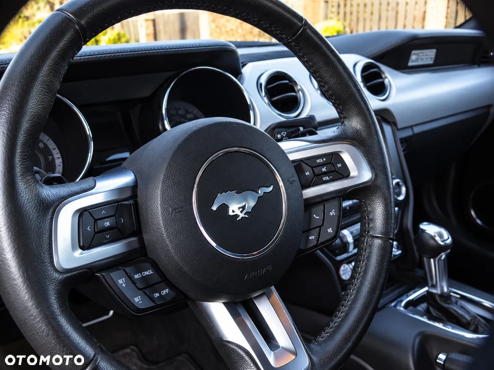 Ford Mustang 3.7 V6 - 15
