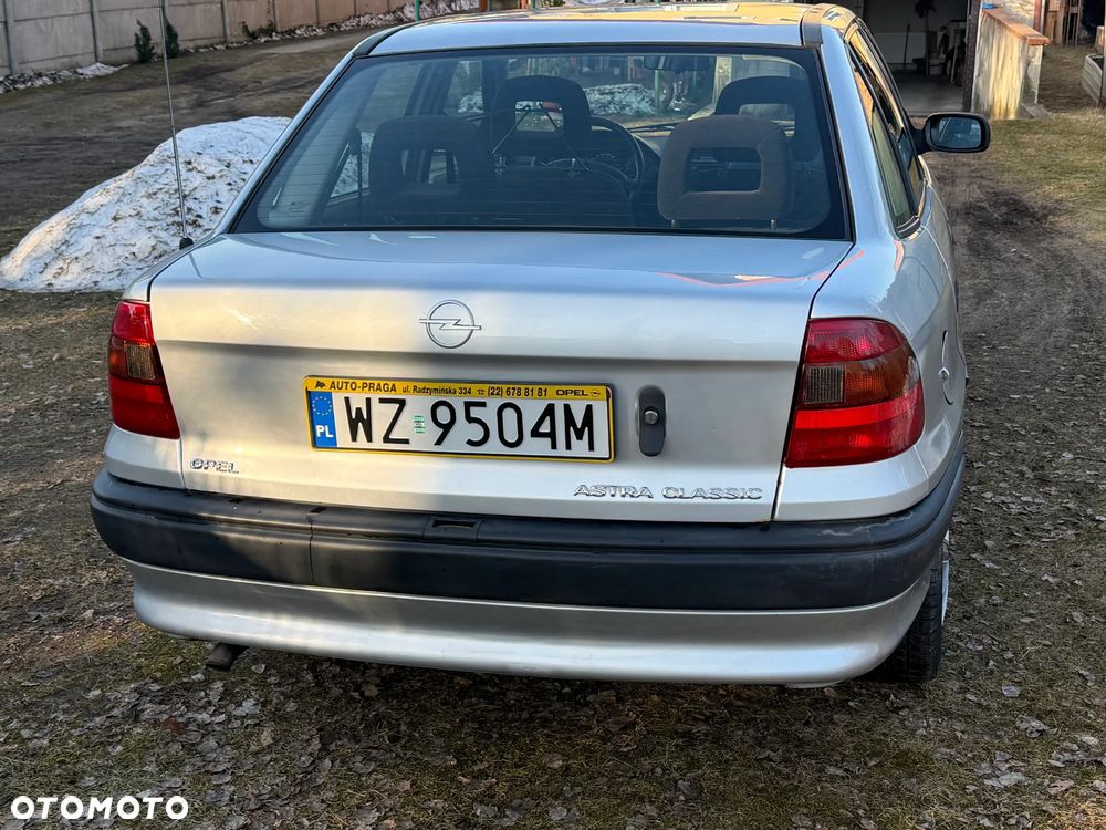 Opel Astra 1.6 - 3