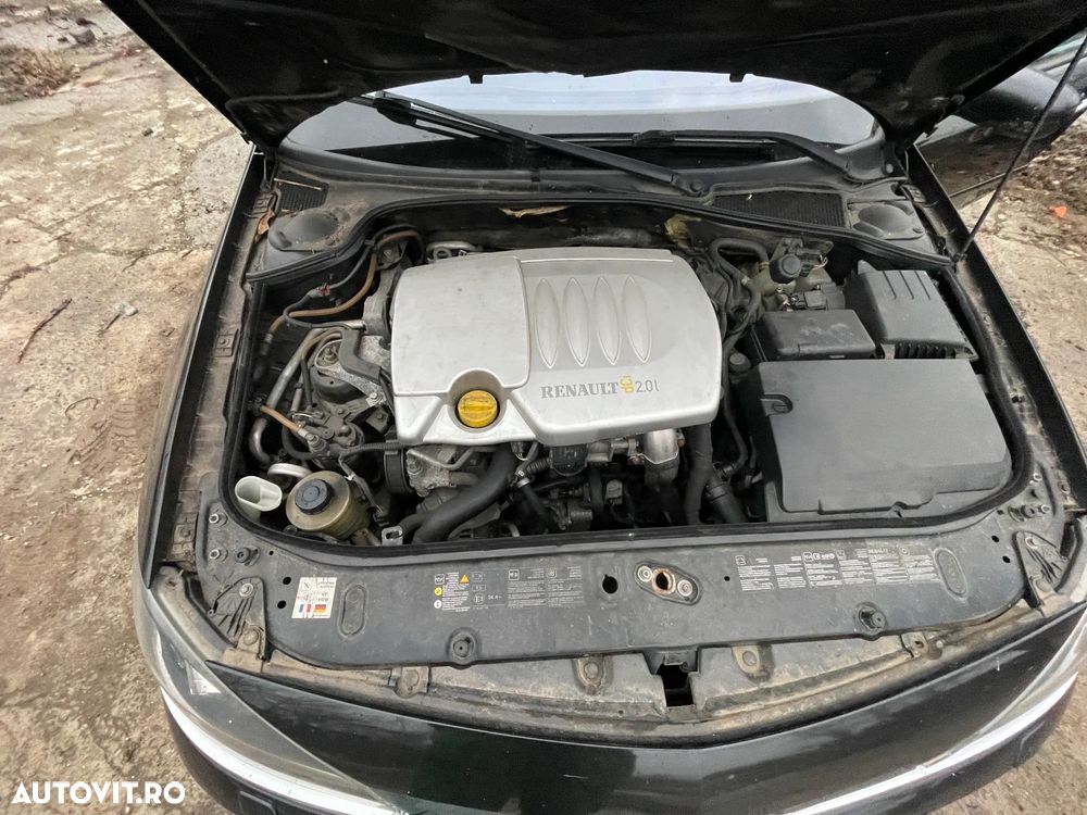 Dezmembrez Renault Laguna II Facelift 2.0 dCi M9R Euro4 110kW 148Hp An 2007 - 9