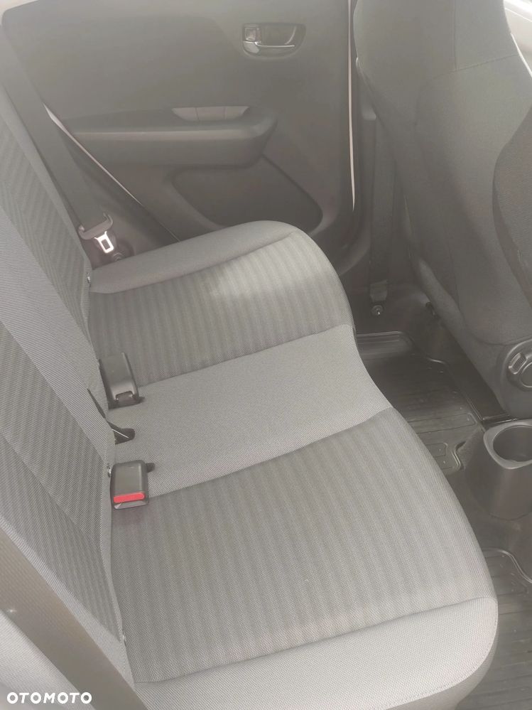 Toyota Aygo x-play - 7