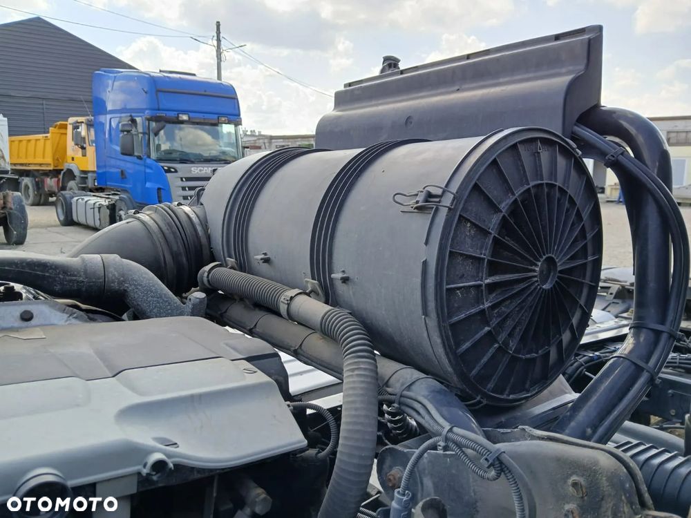 OBUDOWA FILTRA POWIETRZA MAN TGX TGS EURO6 - 1