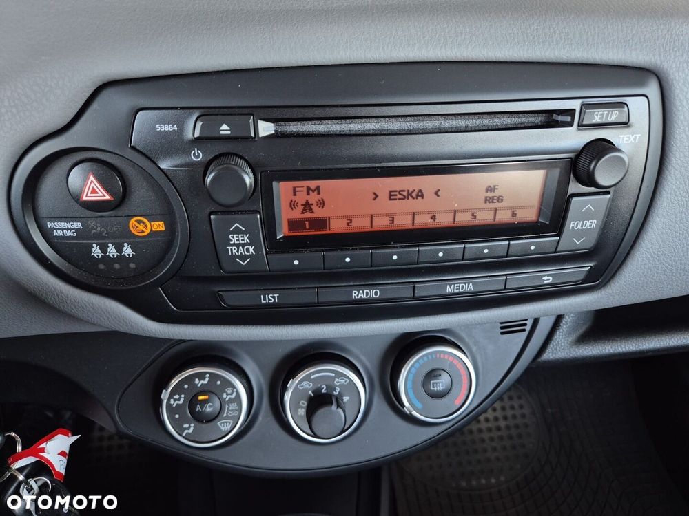 Toyota Yaris 1.0 Active EU6 - 18