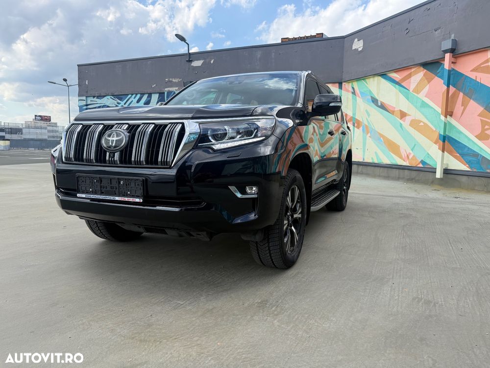 Toyota Land Cruiser 2.8l D-4D 204 CP A/T 7 locuri Luxury AVS Black - 2