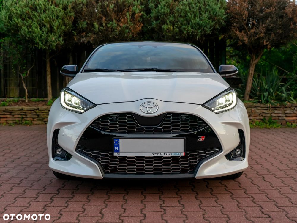 Toyota Yaris Hybrid 1.5 GR Sport - 3