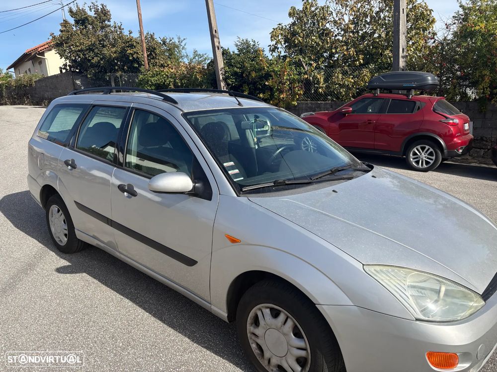 Ford Focus SW 1.4 Ambiente - 2