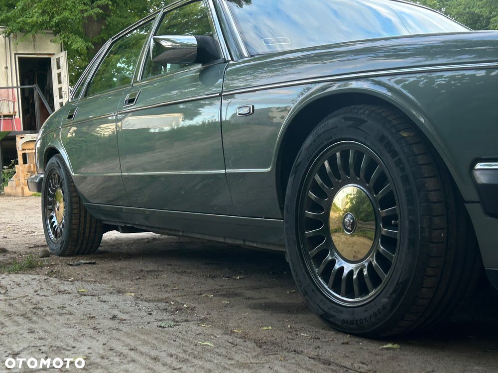 Jaguar XJ XJ12 6.0 - 10