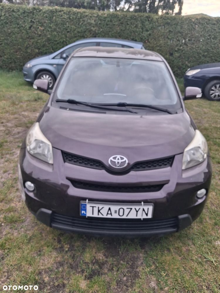 Toyota Urban Cruiser 1.4 D-4D Sol 4x4 - 1