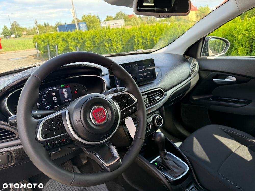 Fiat Tipo Kombi 1.5 GSE Hybrid Cross - 12